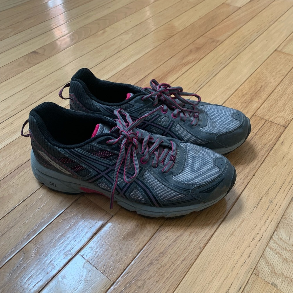 ASICS gel venture trail running shoes